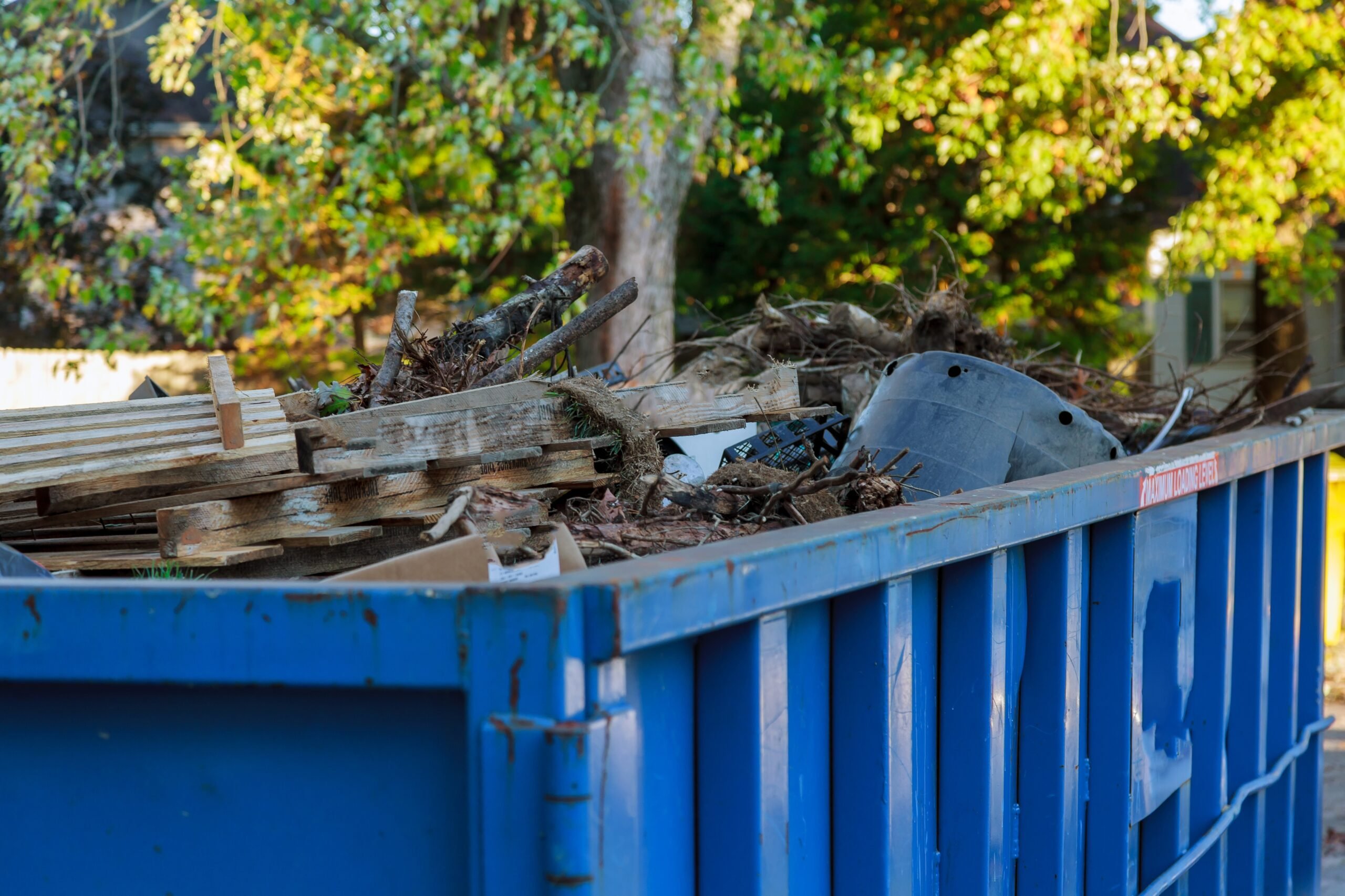 https://g-townskips.com.au/why-you-should-never-burn-your-green-waste